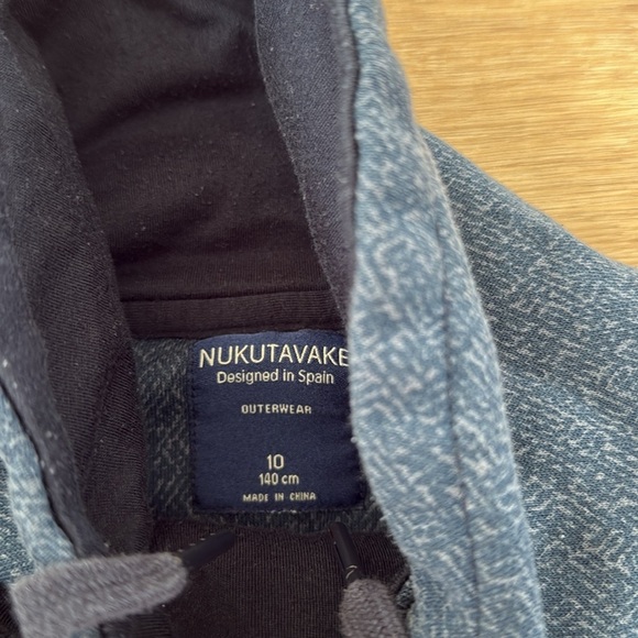 Nukutavake Sweatshirt - Picture 3 of 3